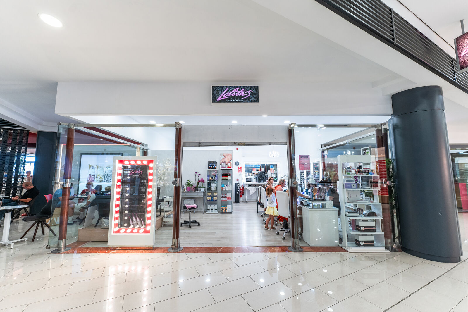 Lolita's Nail Art Studio store front